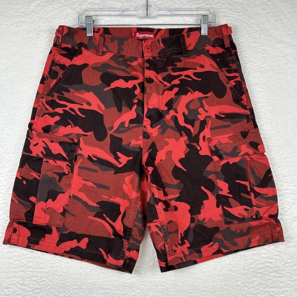 Supreme Cargo Shorts Red Camo 10" Inseam Button Fly Men's 32 - Picture 1 of 12
